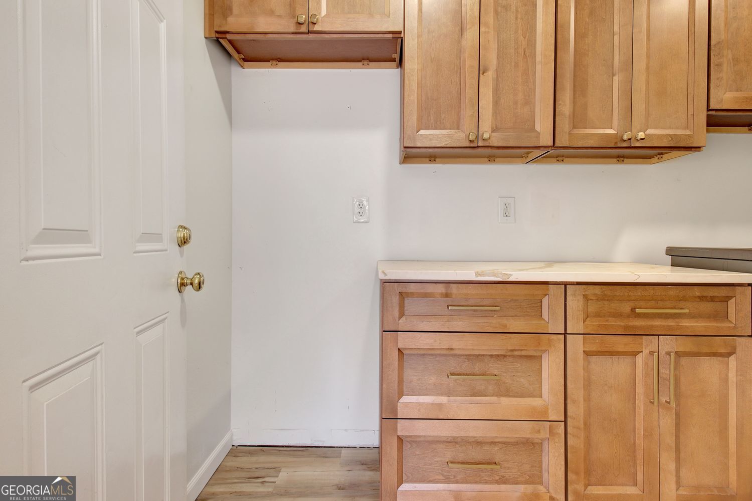 183 Pine Street Ne Property Photo 57