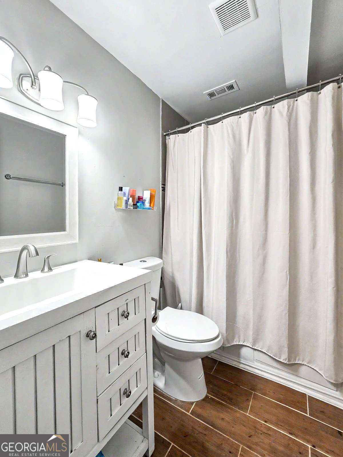 1530 Columbia Drive Property Photo 15