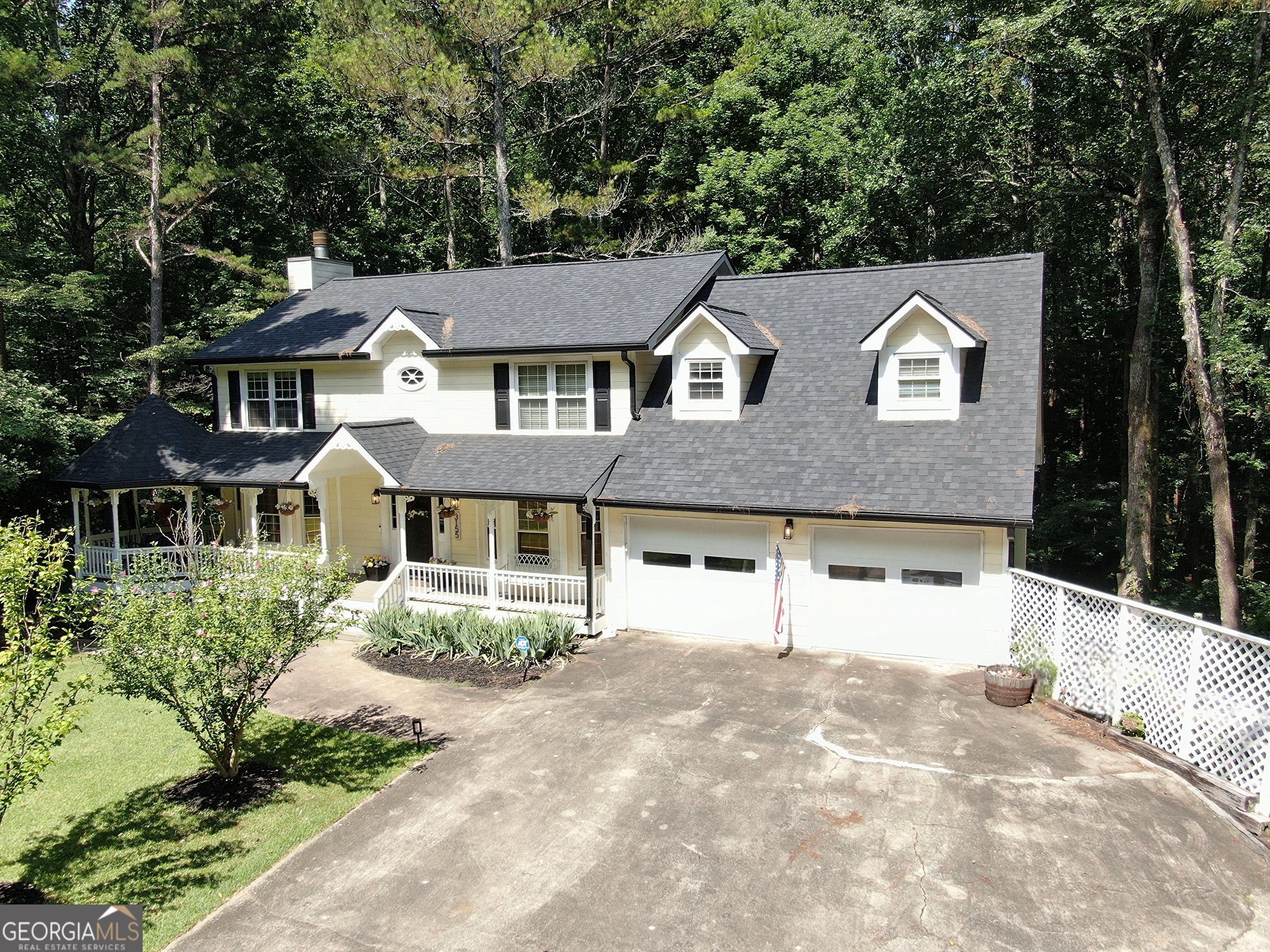 3155 Laura Lane