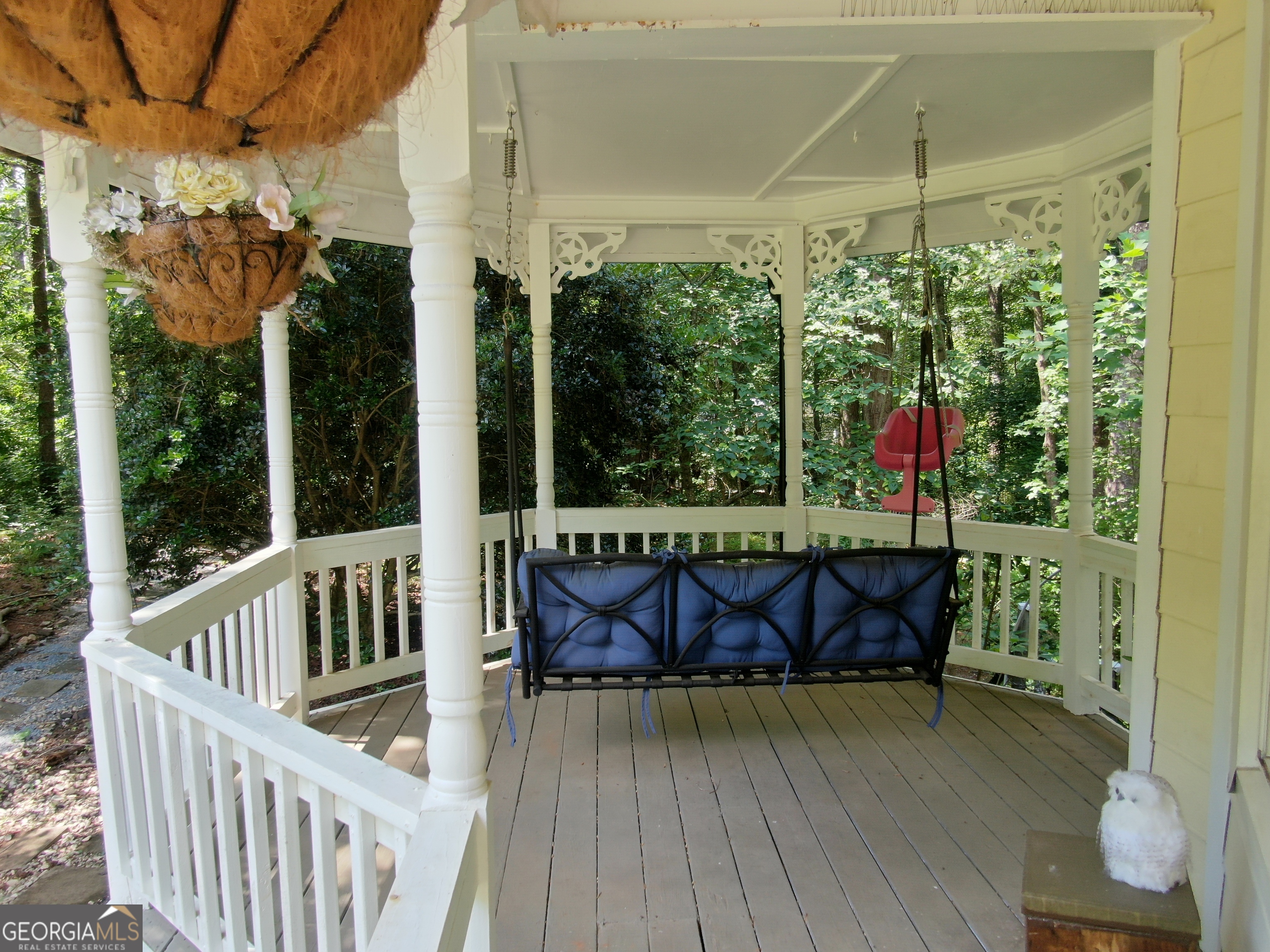 3155 Laura Lane Property Photo 7