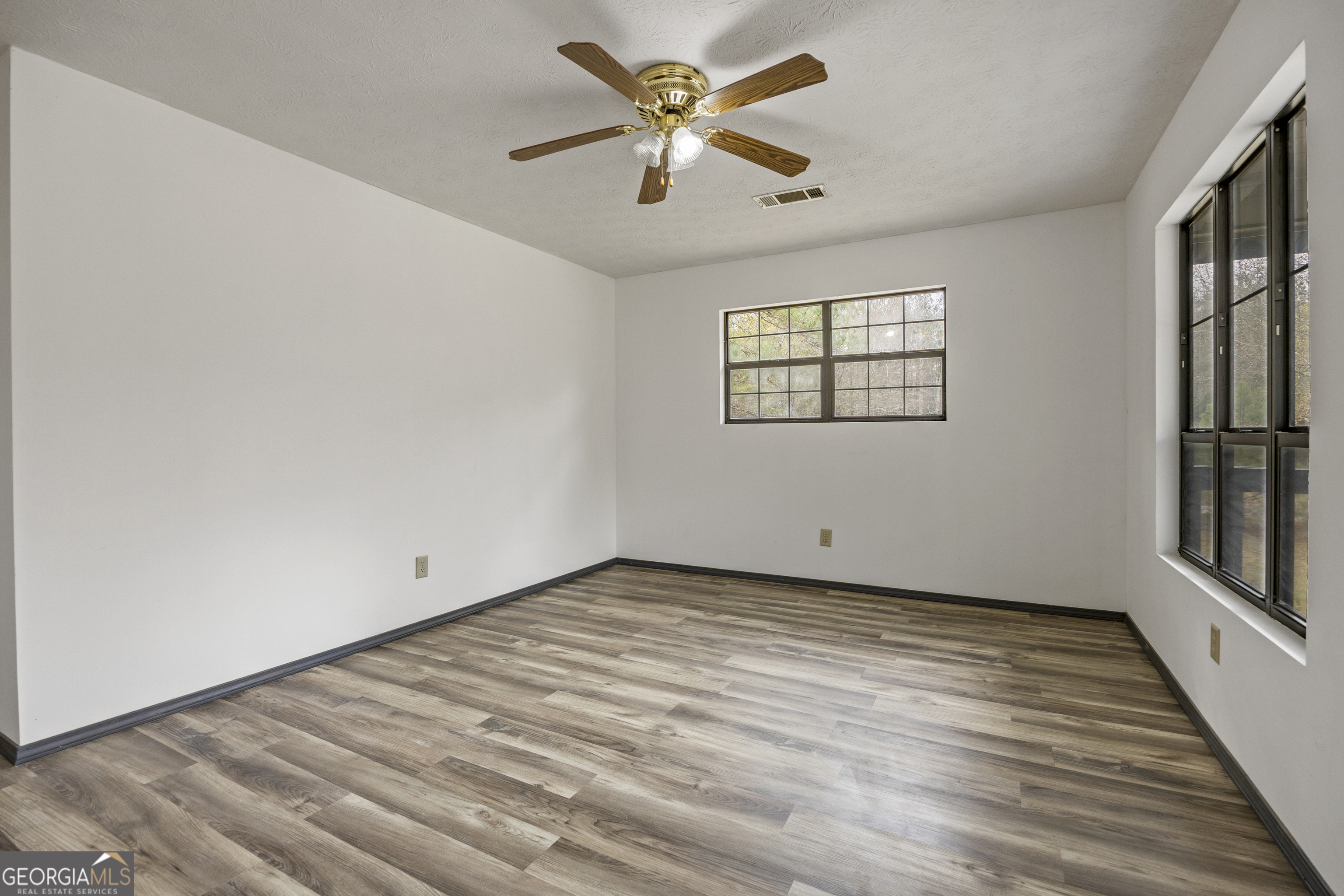 181 Lower Wirebridge Road Property Photo 3
