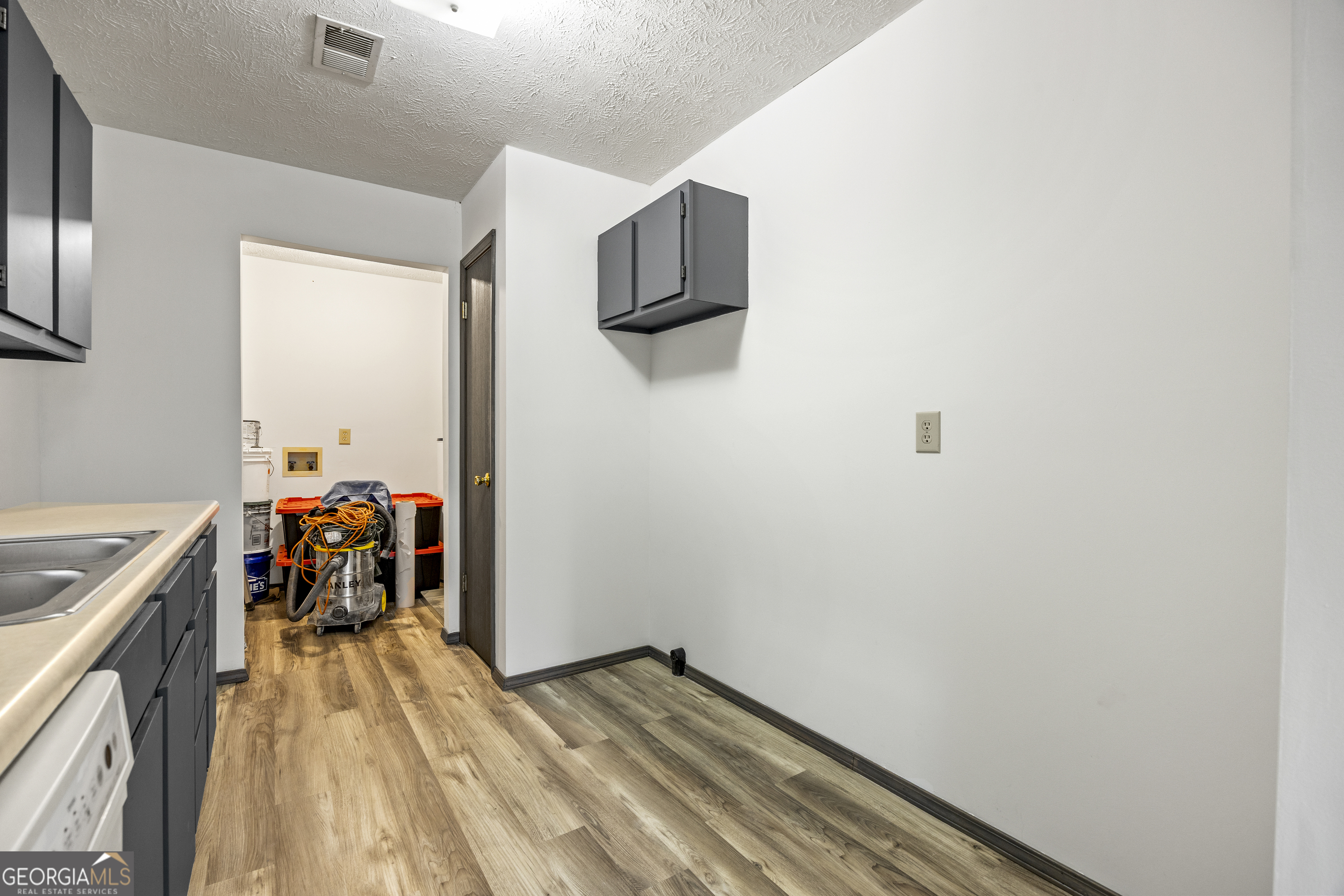 181 Lower Wirebridge Road Property Photo 10