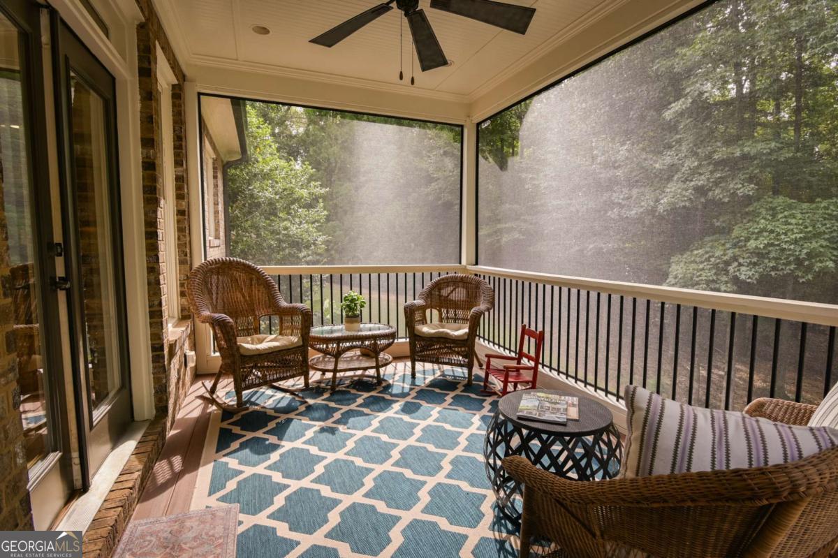 1070 Settlers Pass Property Photo 12