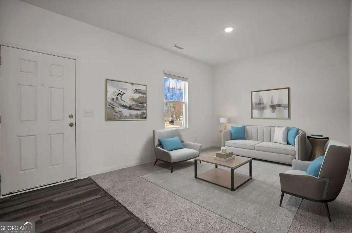 73 Ellenore Drive Property Photo 4