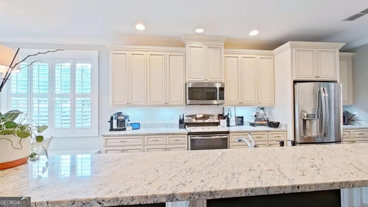 100 Morningside Drive Property Photo 15