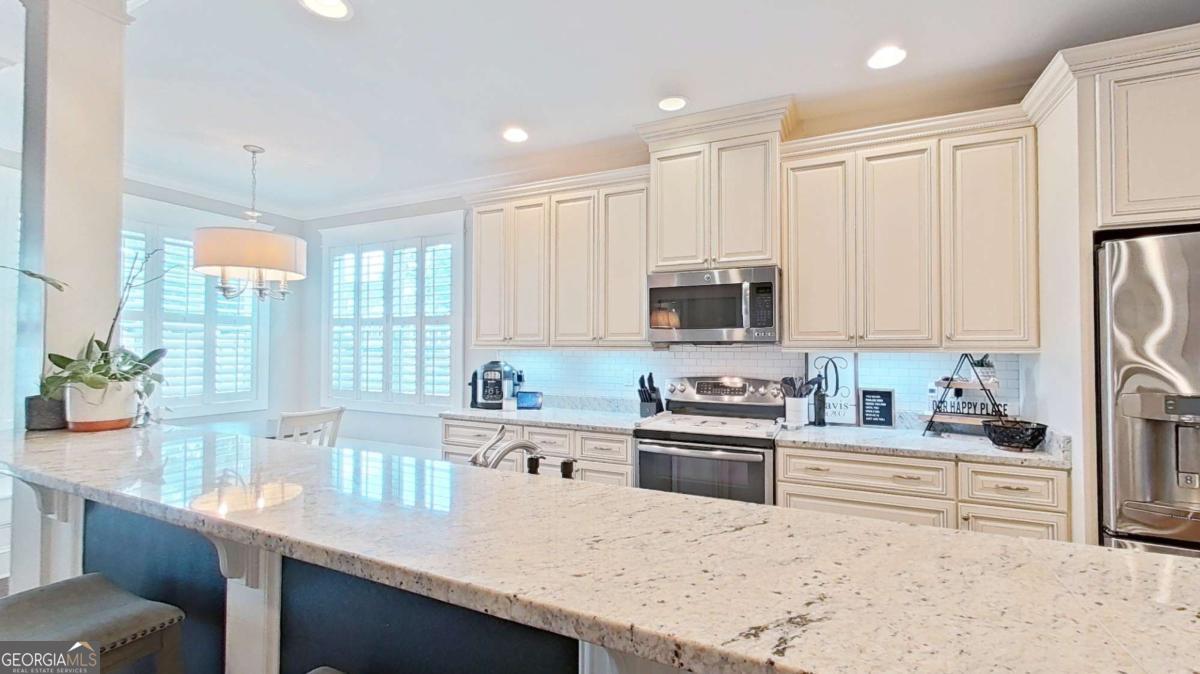 100 Morningside Drive Property Photo 16