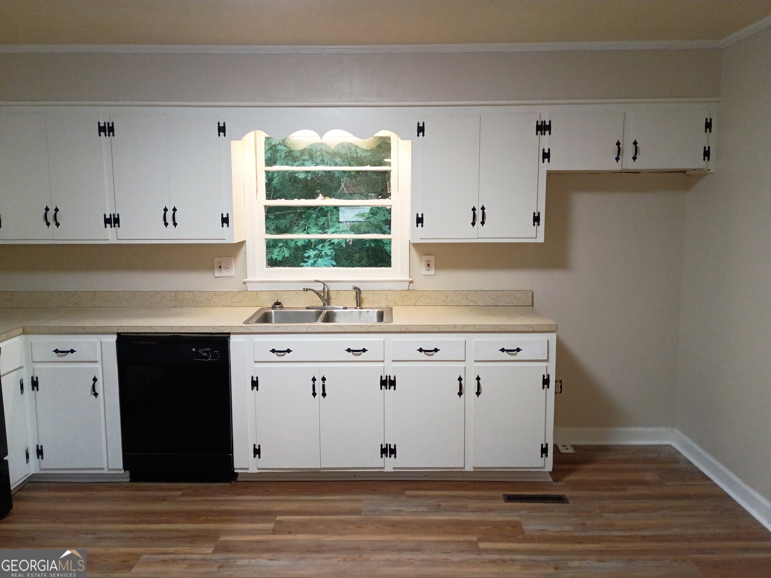 70 Fifth Street Property Photo 6
