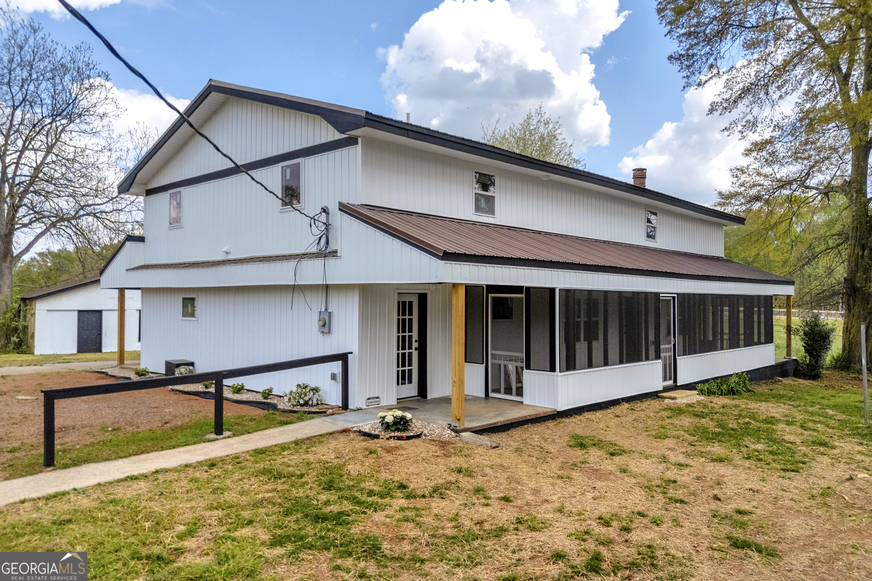 8606 Holly Springs Road Property Photo 1