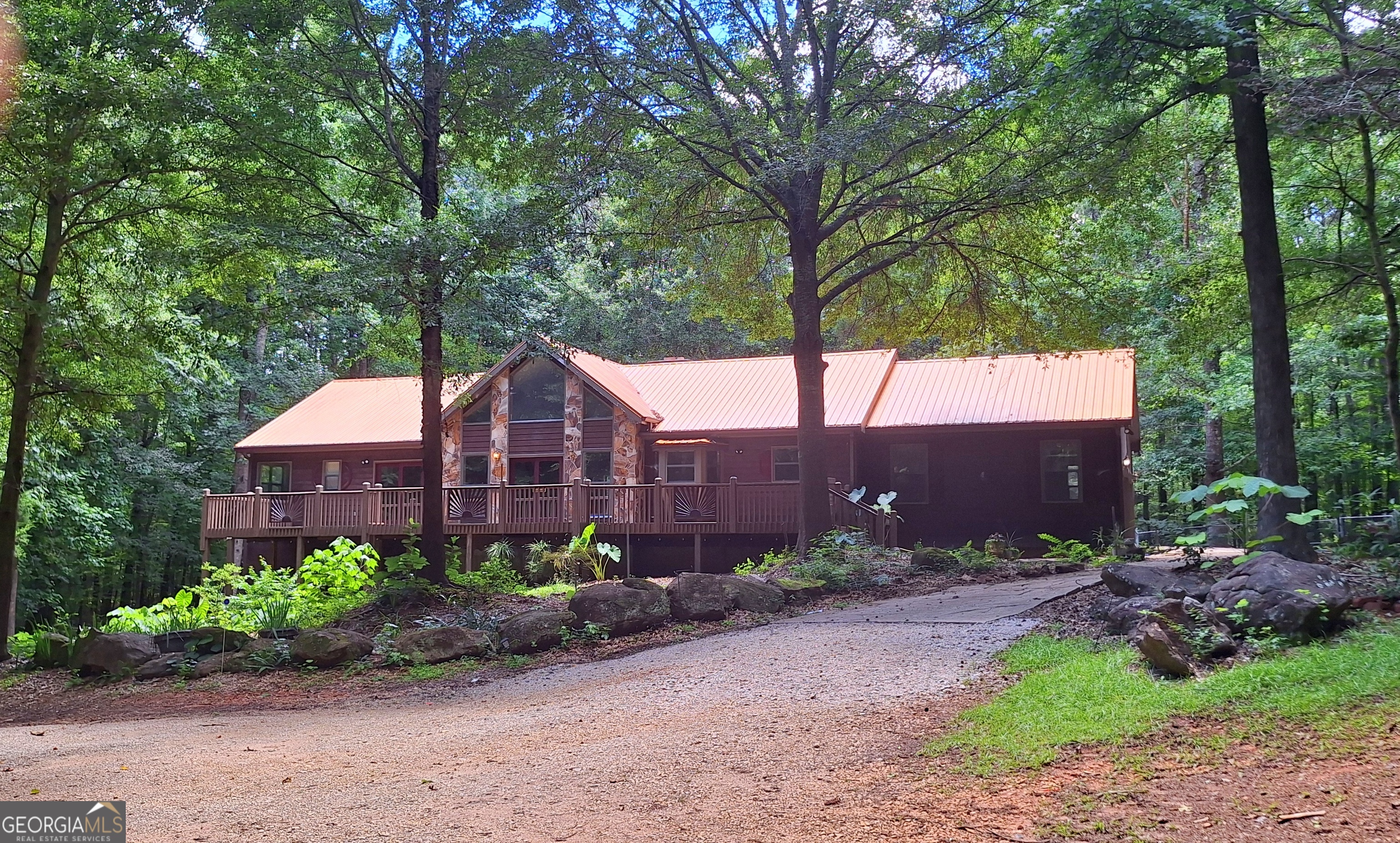 342 Spears Road Property Photo 5