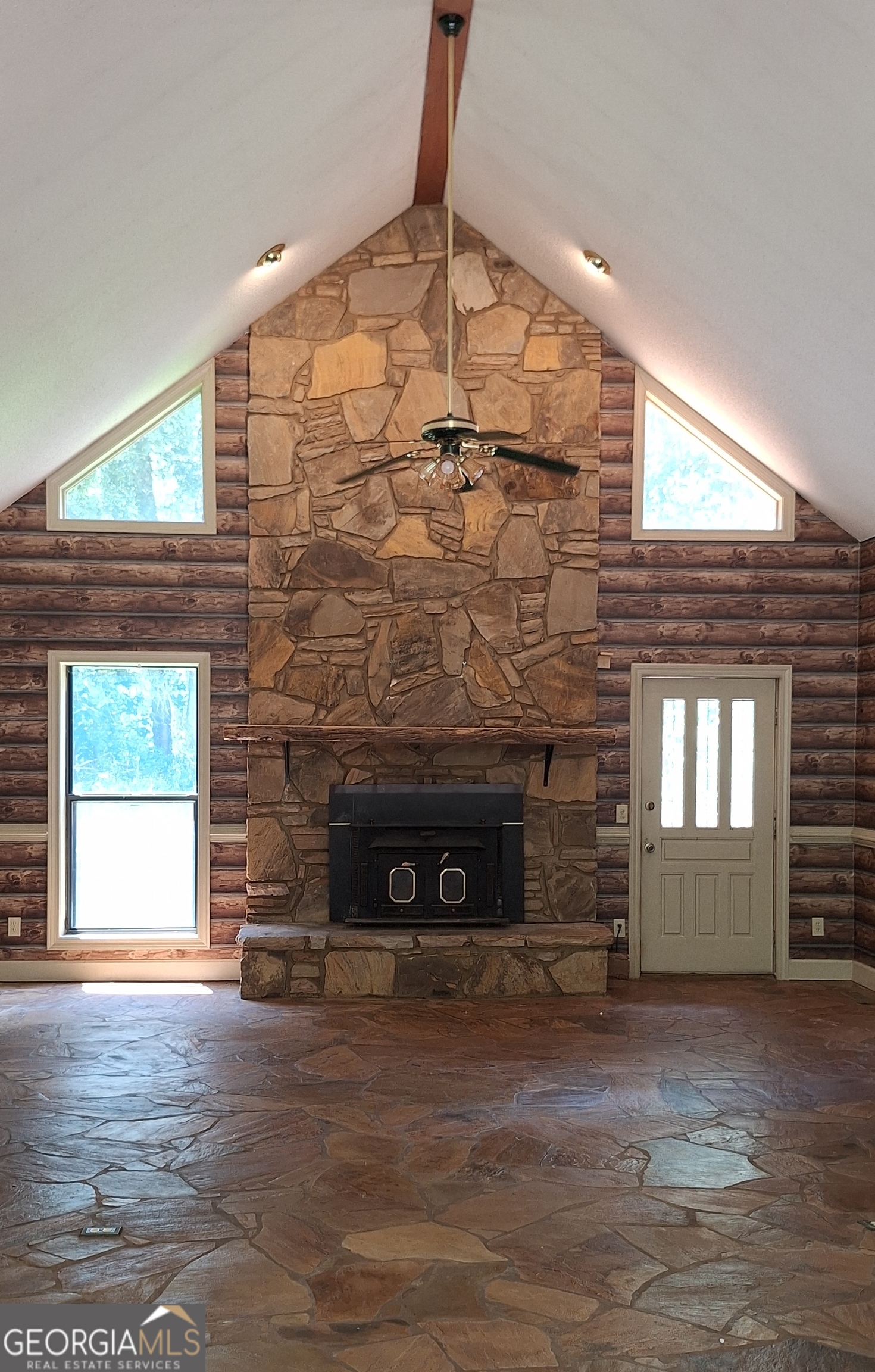 342 Spears Road Property Photo 18