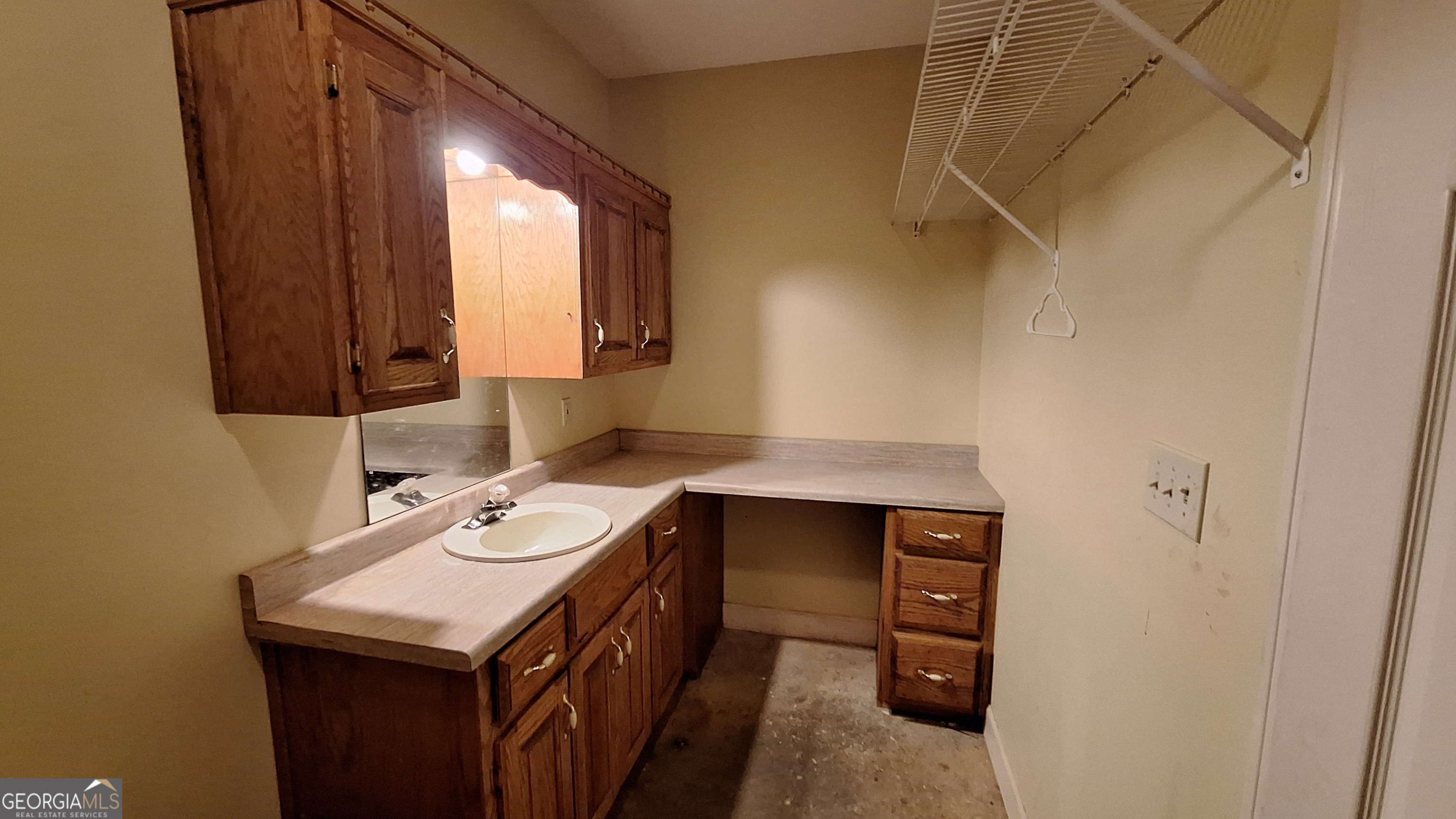 342 Spears Road Property Photo 42