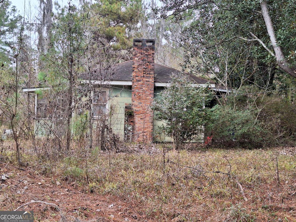 2447 Old Hwy 259 Property Photo 3