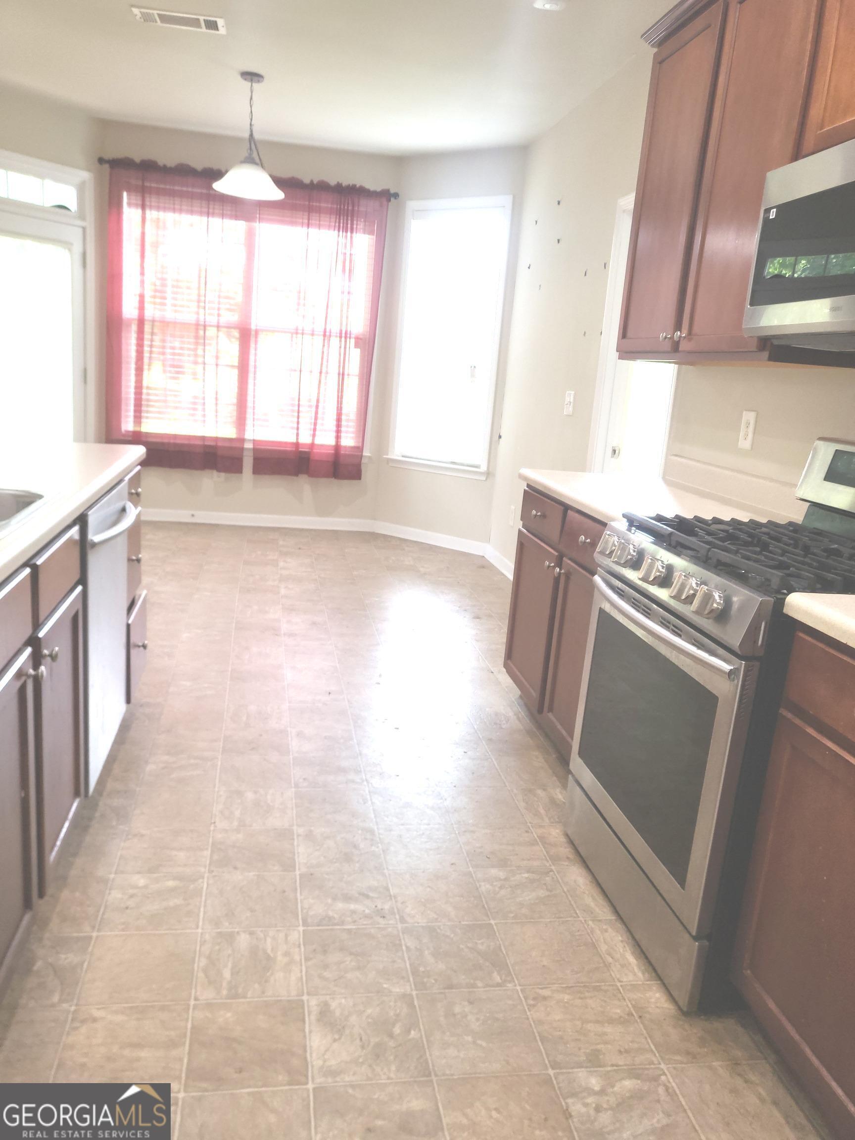 3447 Drayton Manor Run Property Photo 3