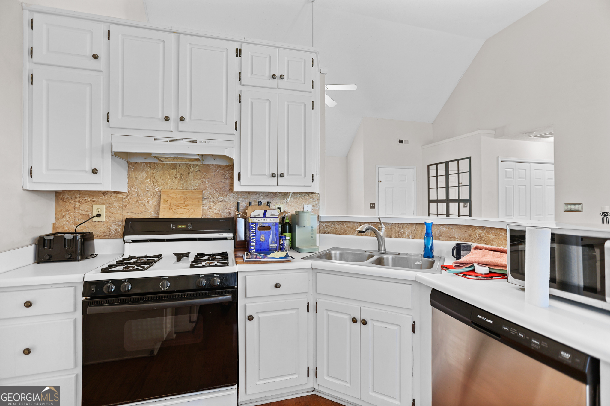 188 Widewater Drive Property Photo 11