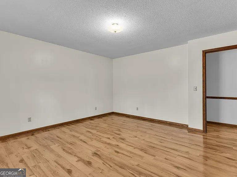 6501 Harley Trail Property Photo 9