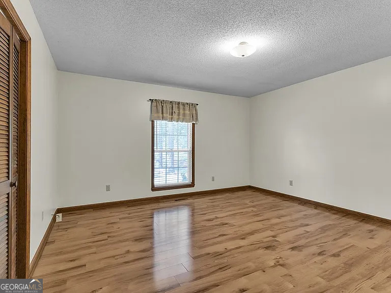 6501 Harley Trail Property Photo 11