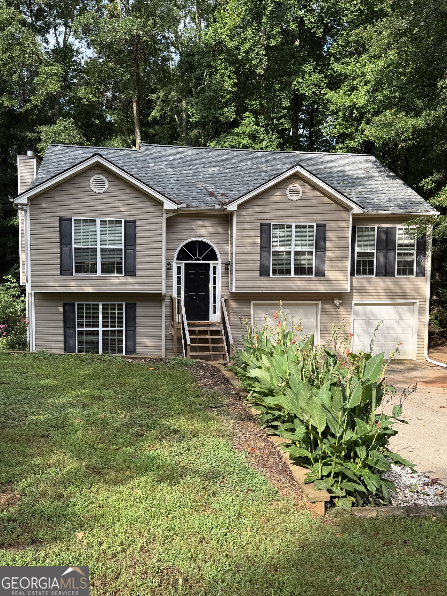2023 Emerald Pointe Drive Property Photo 1