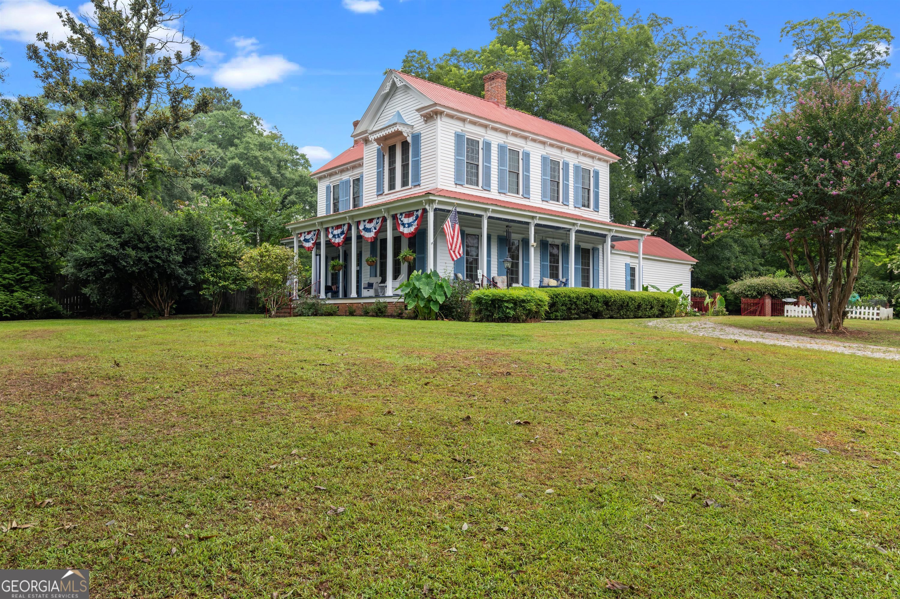 513 Spring Street Property Photo 2
