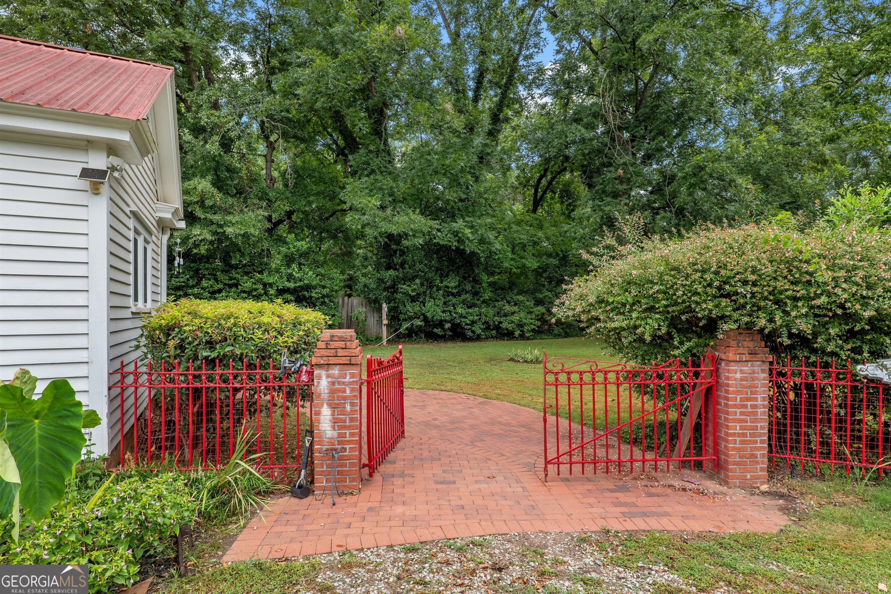 513 Spring Street Property Photo 13