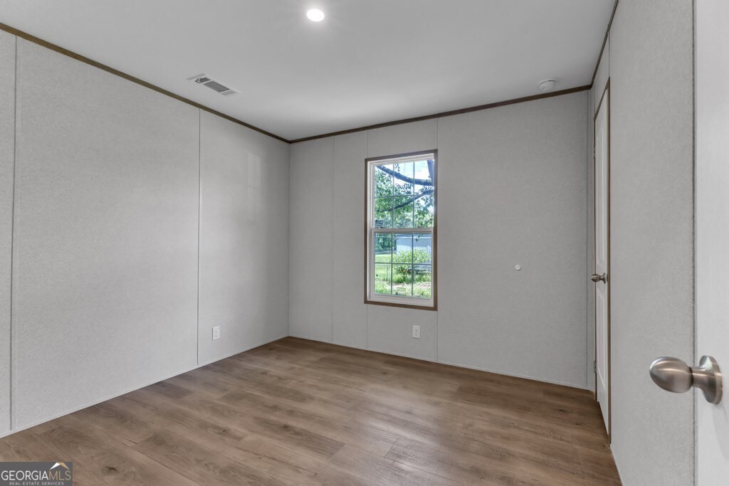 6891 Oak Ridge Property Photo 5