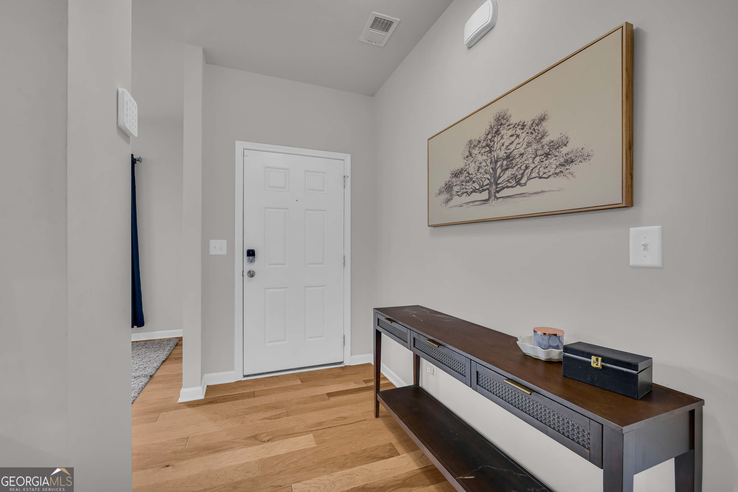 3381 Emmet Road Property Photo 5