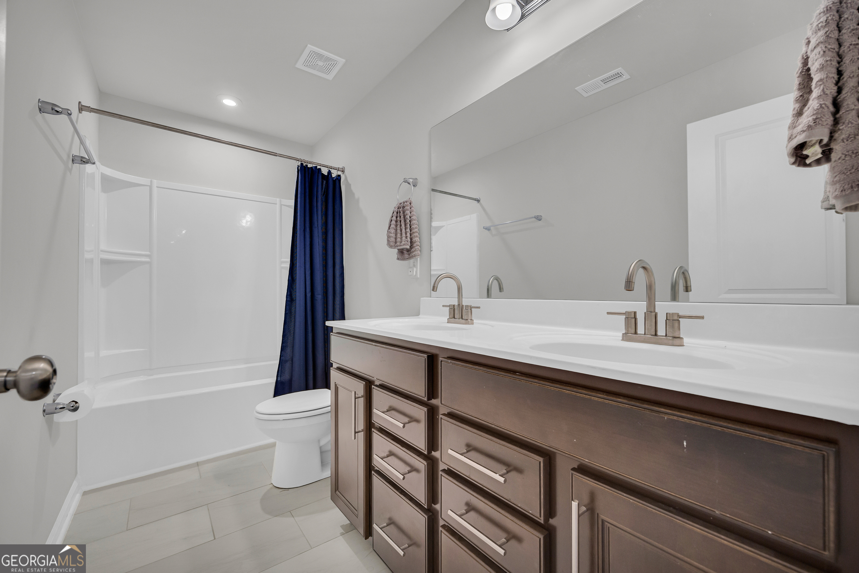 3381 Emmet Road Property Photo 24