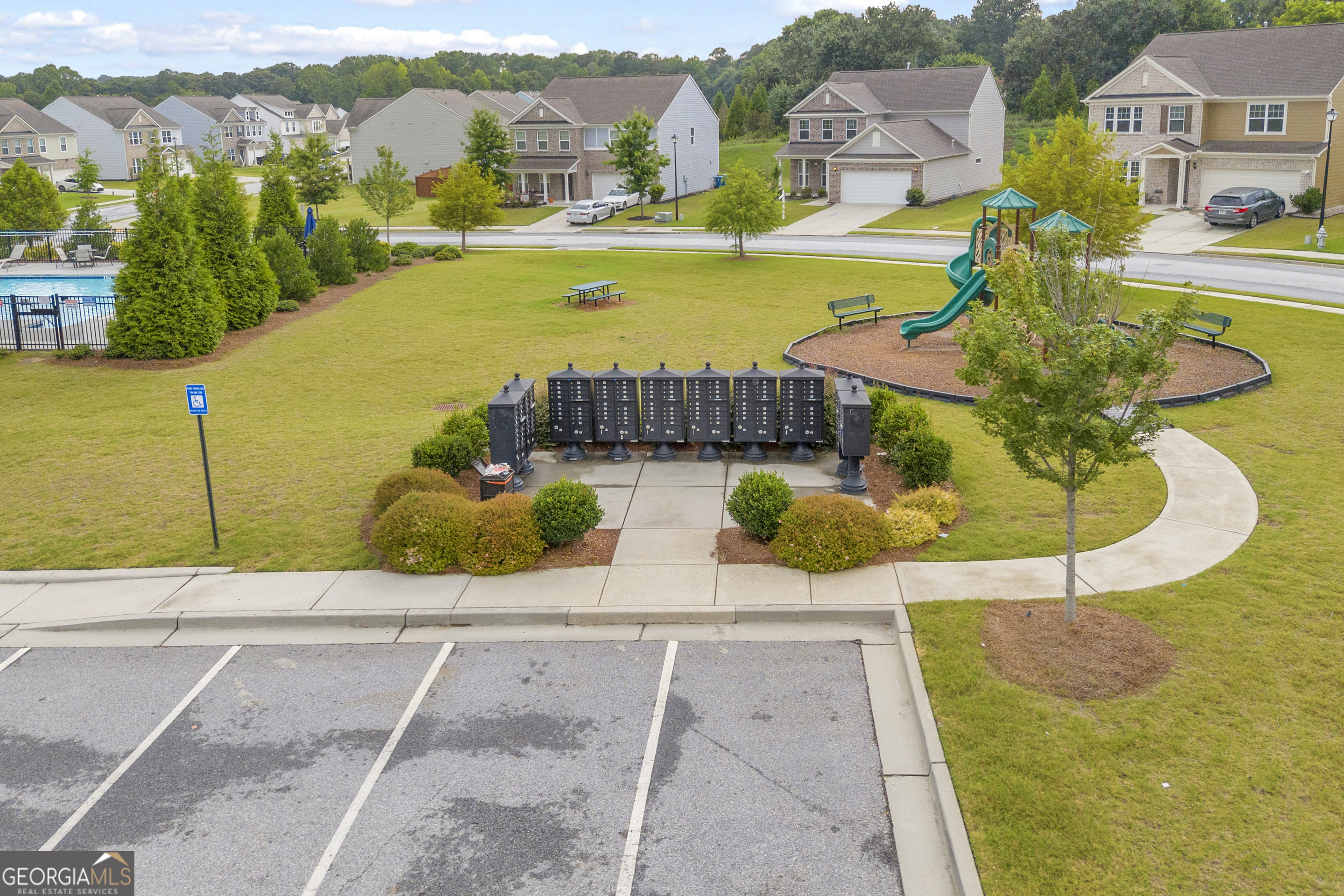 3381 Emmet Road Property Photo 40