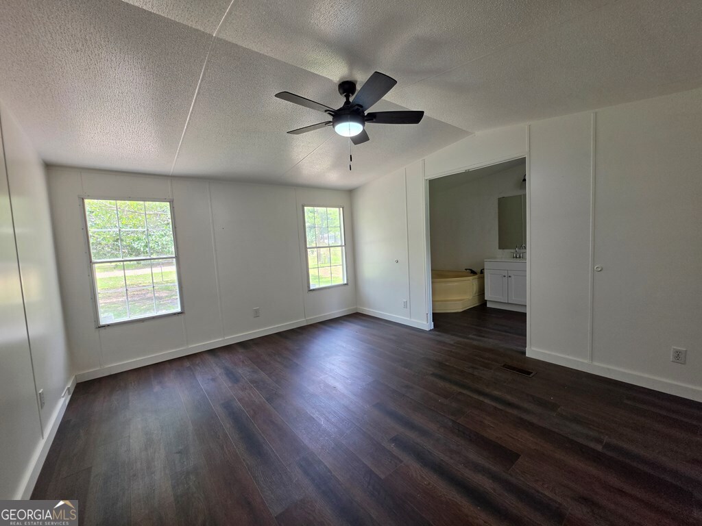 3889 Jacobs Drive Property Photo 7