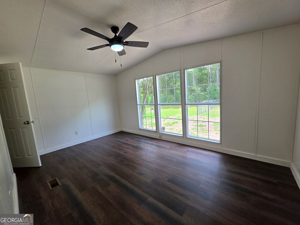 3889 Jacobs Drive Property Photo 10