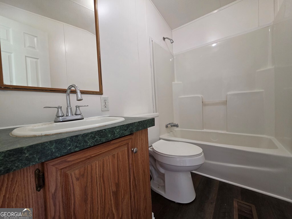 3889 Jacobs Drive Property Photo 11