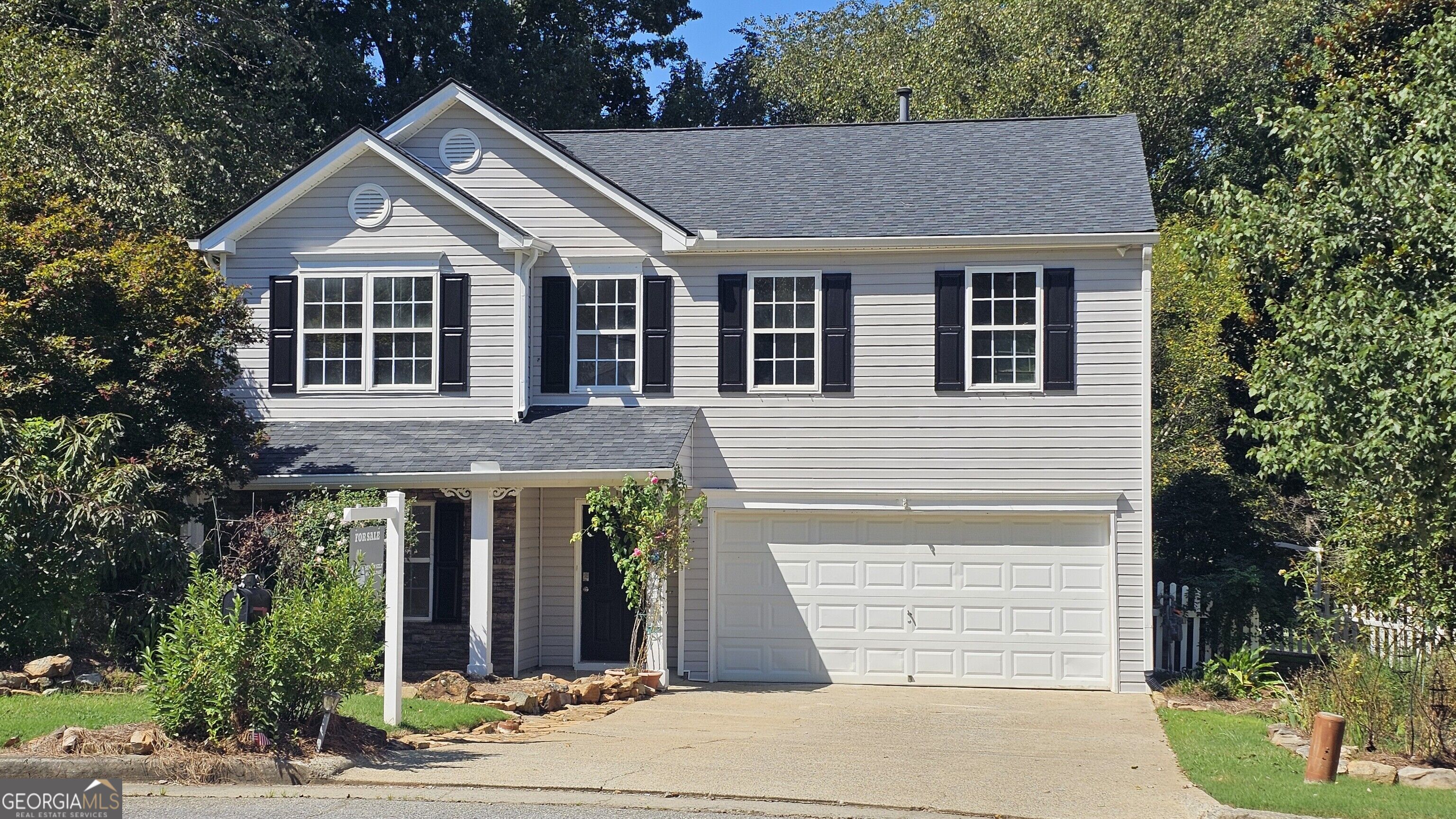 528 Lazy River Lane