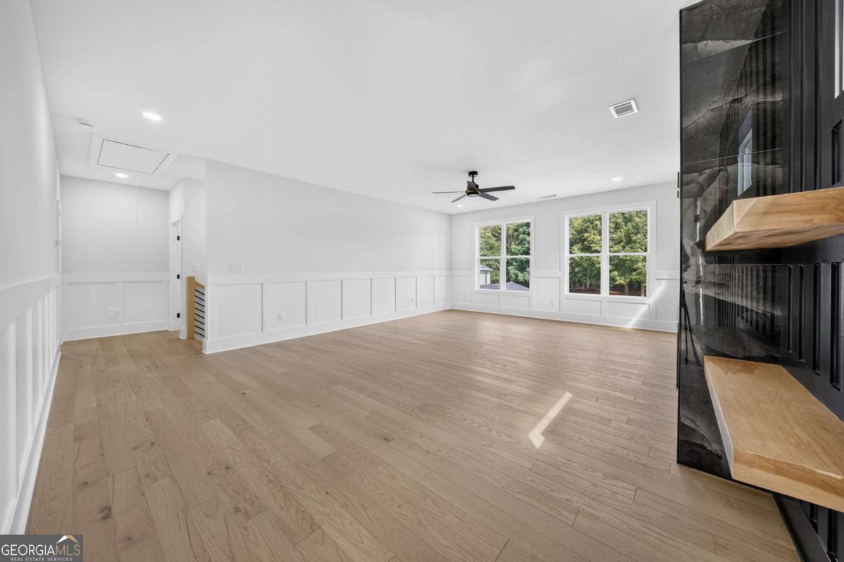 210 Lacey Property Photo 42