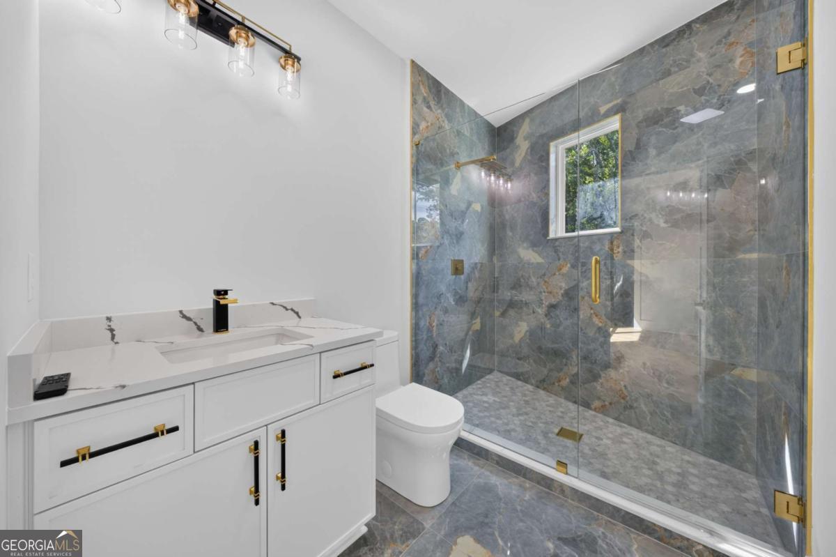 210 Lacey Property Photo 45
