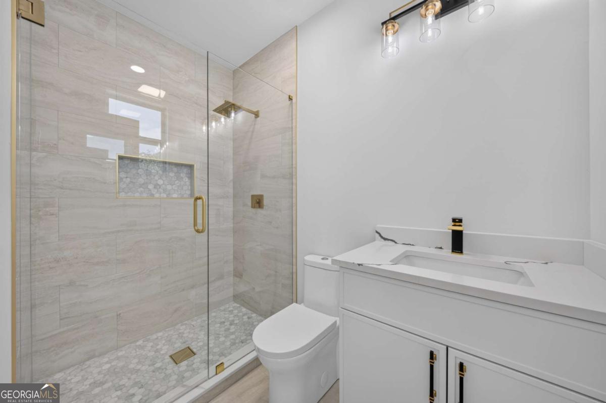 210 Lacey Property Photo 49