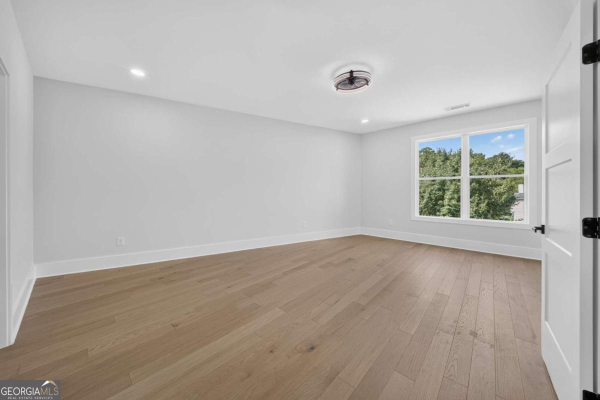 210 Lacey Property Photo 51