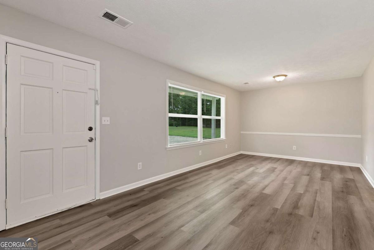 649 Oakland Way Property Photo 15