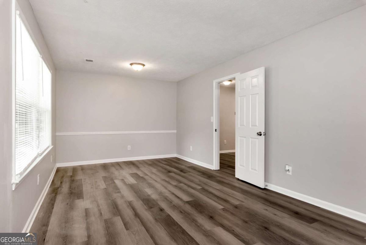 649 Oakland Way Property Photo 16