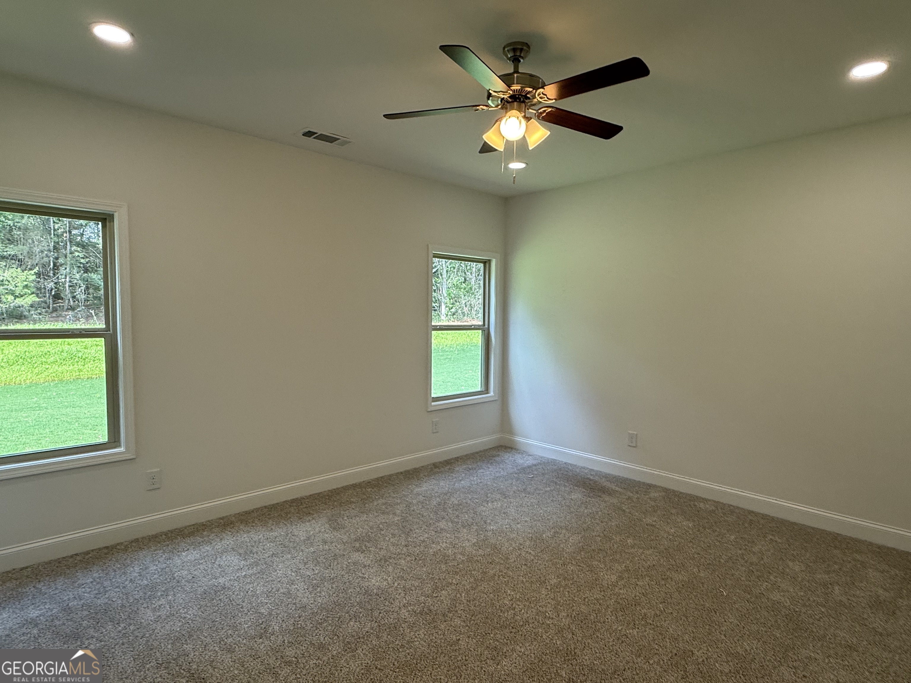 373 Laney Road Property Photo 10