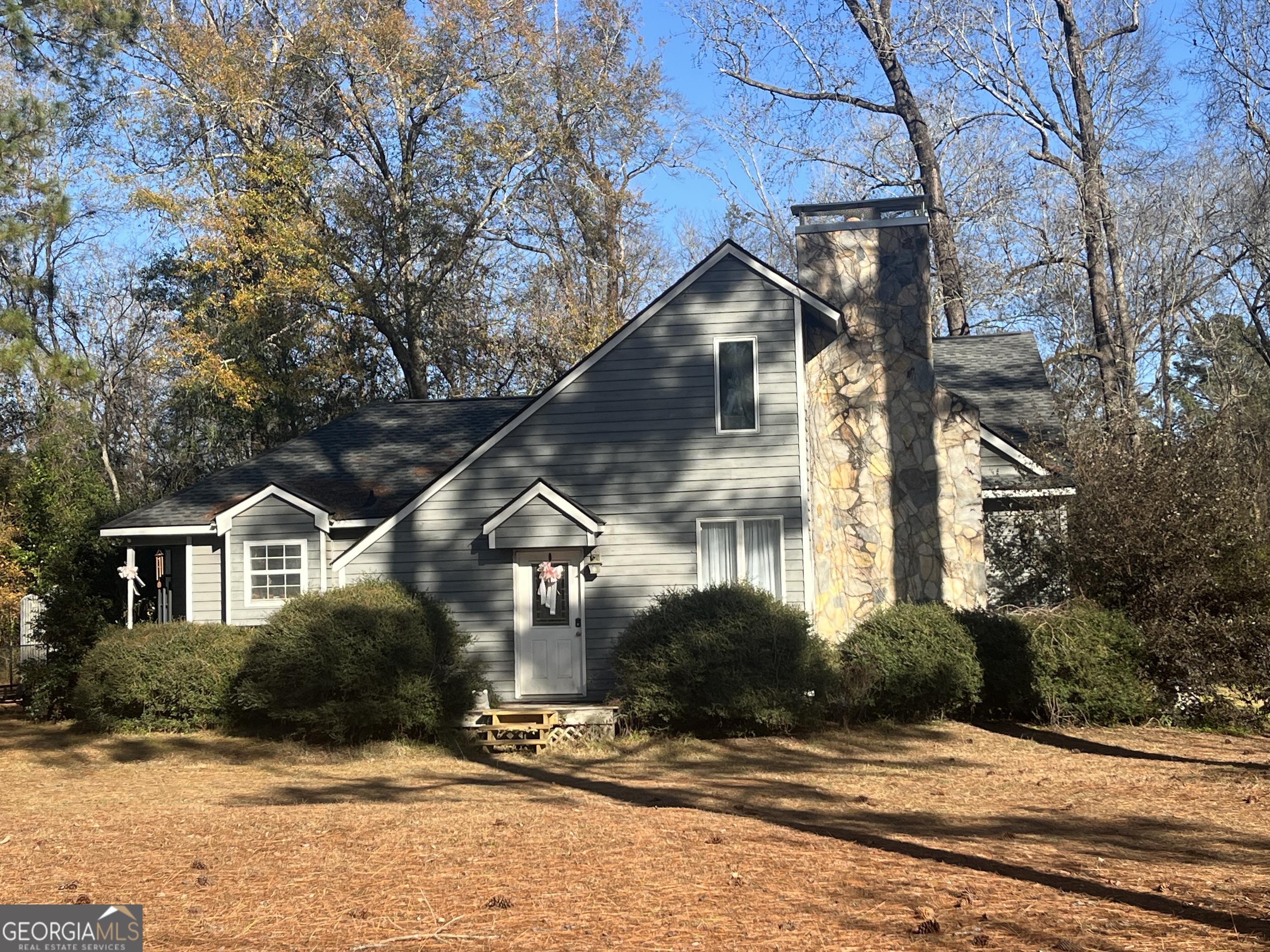 114 Miles Road Property Photo 1
