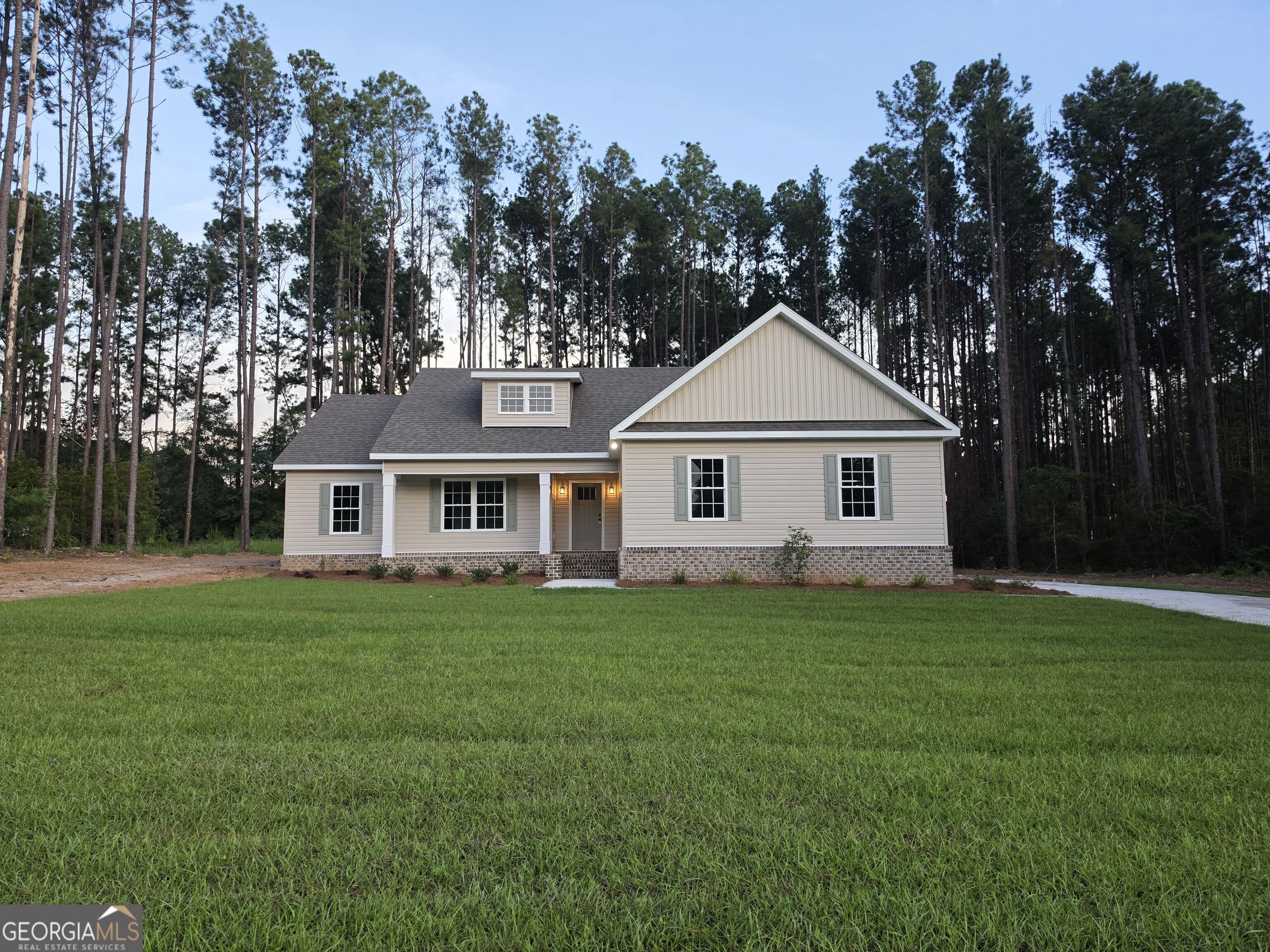 2030 Middleground Road Property Photo 4