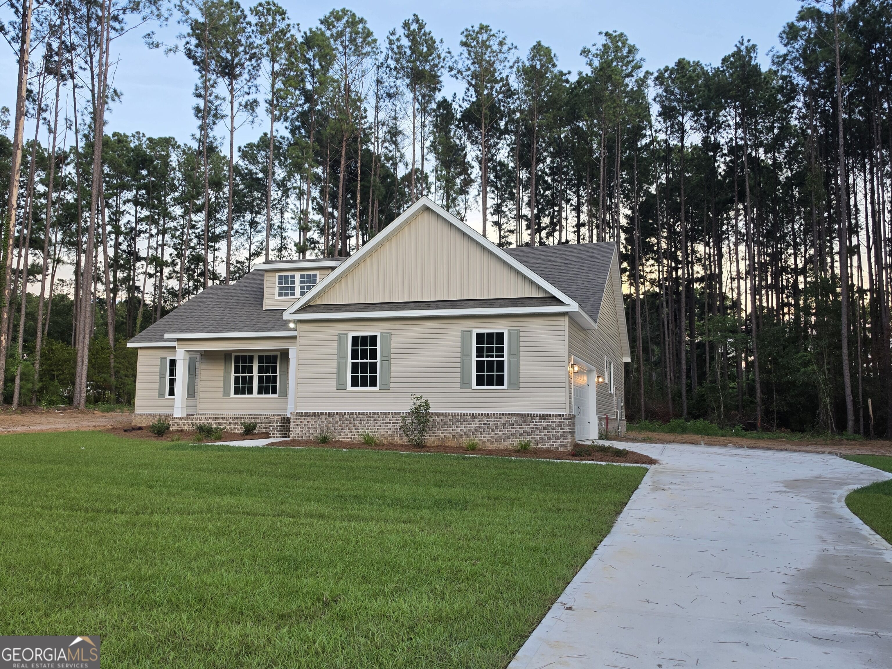 2030 Middleground Road Property Photo 5