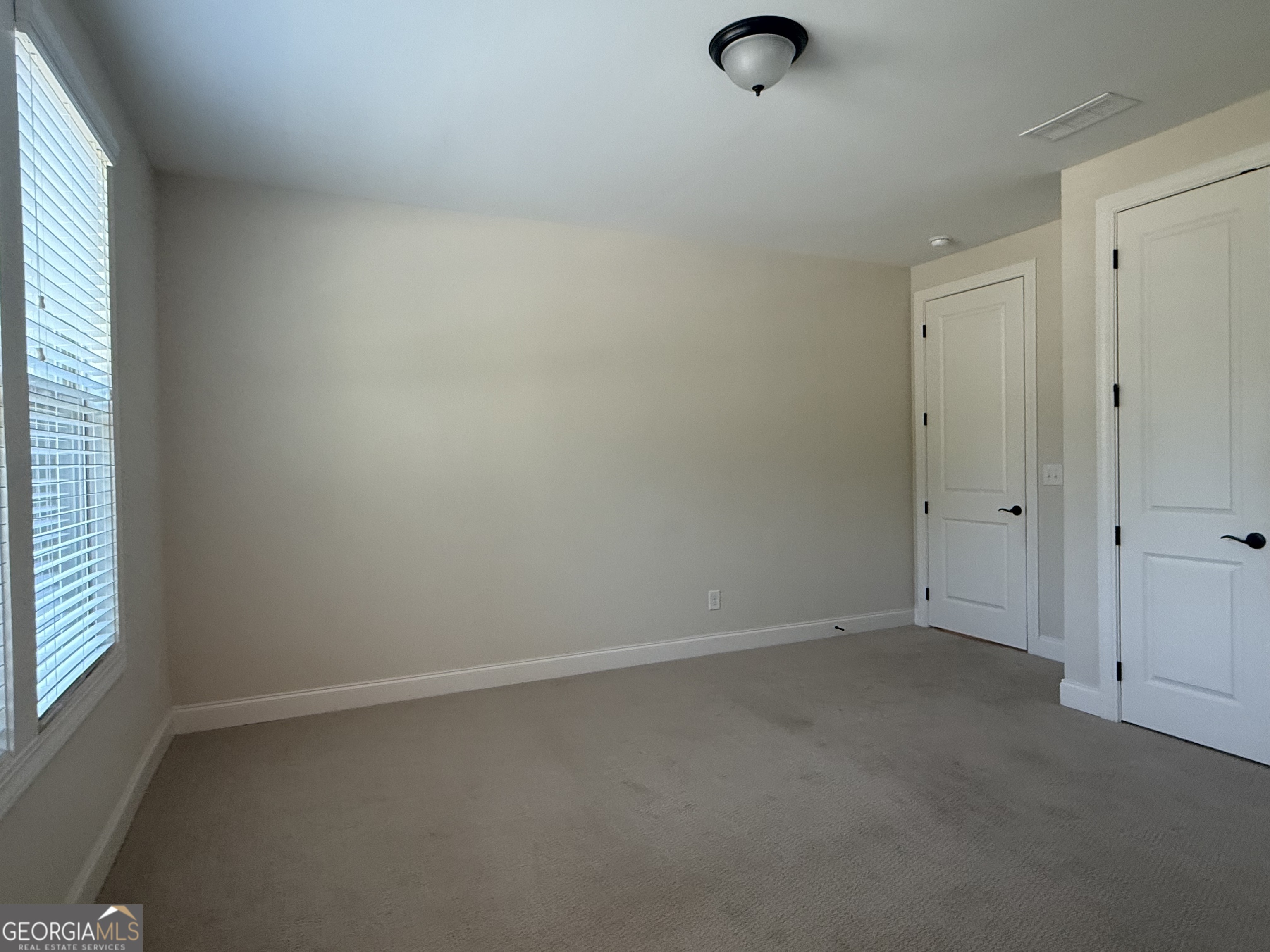469 Silverbell Court Property Photo 5