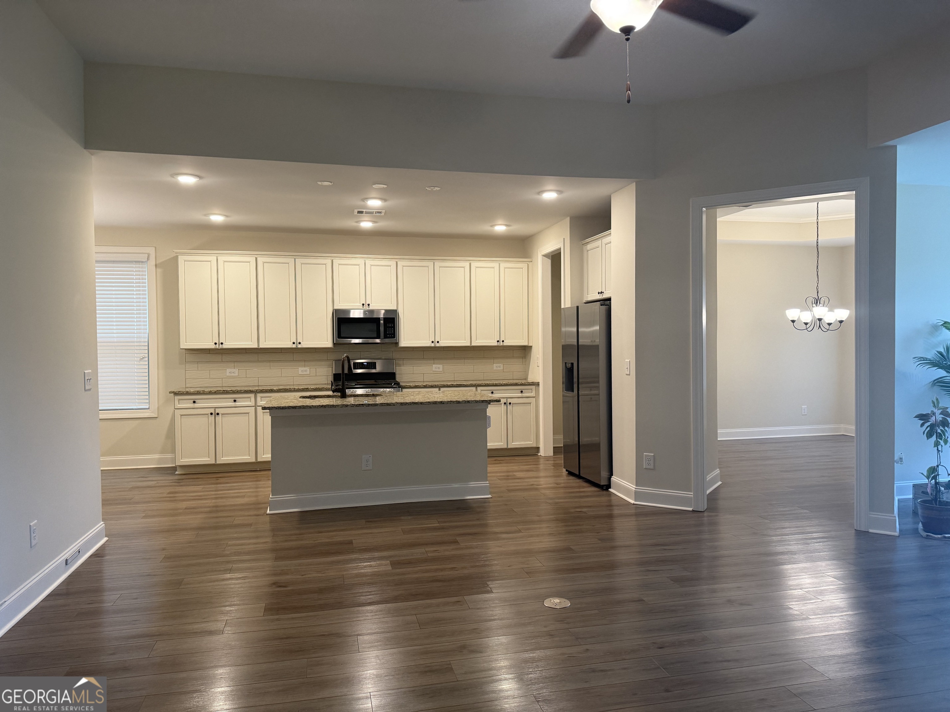 469 Silverbell Court Property Photo 8