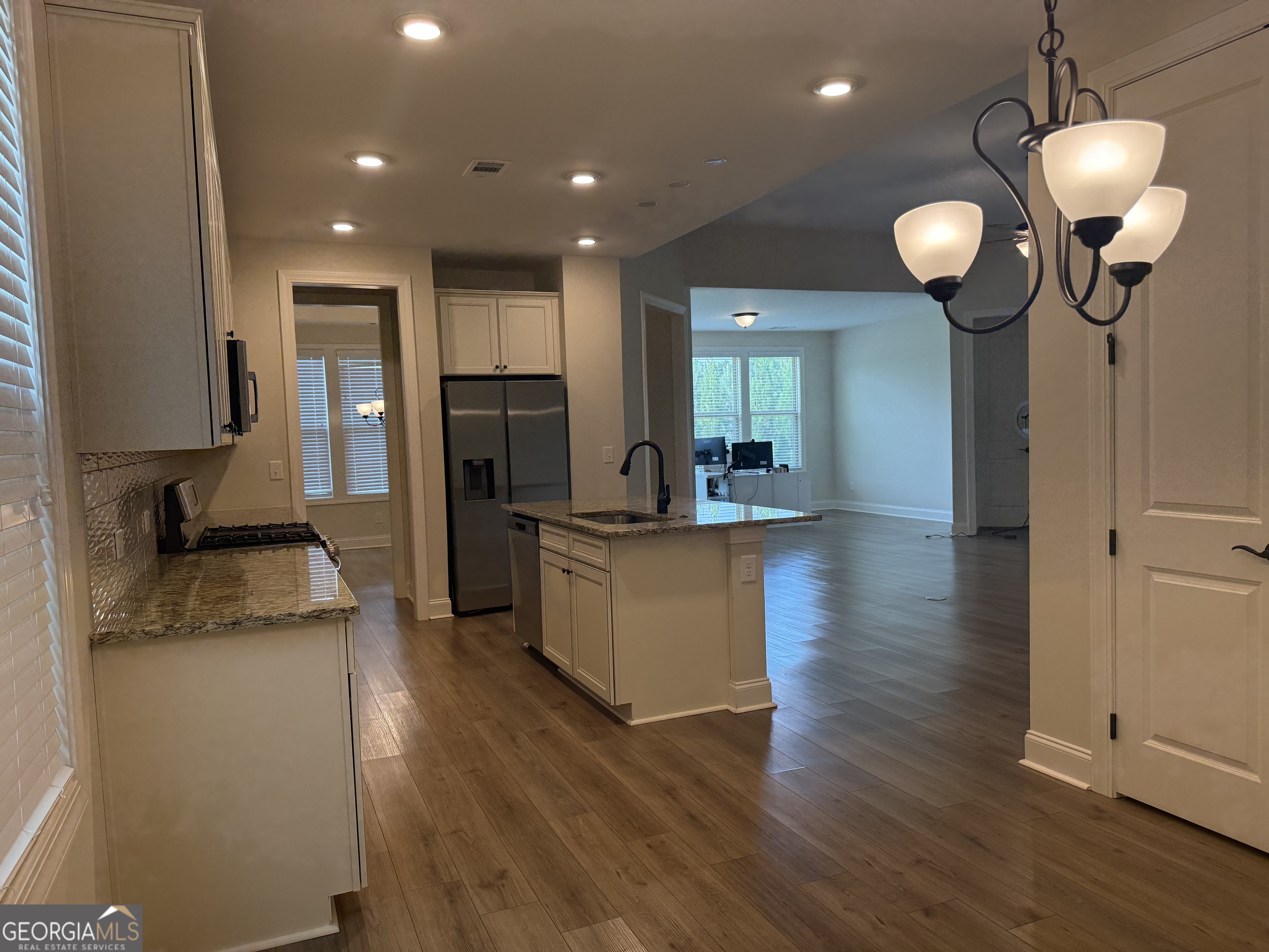 469 Silverbell Court Property Photo 9