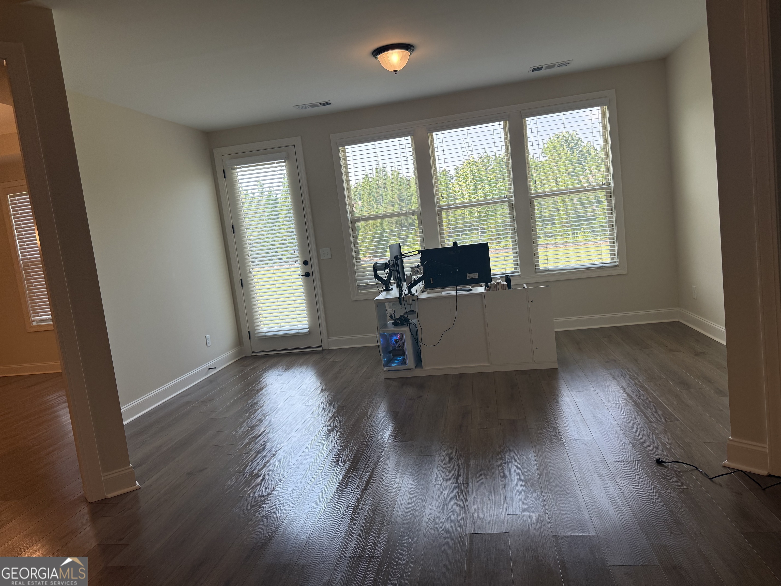 469 Silverbell Court Property Photo 18