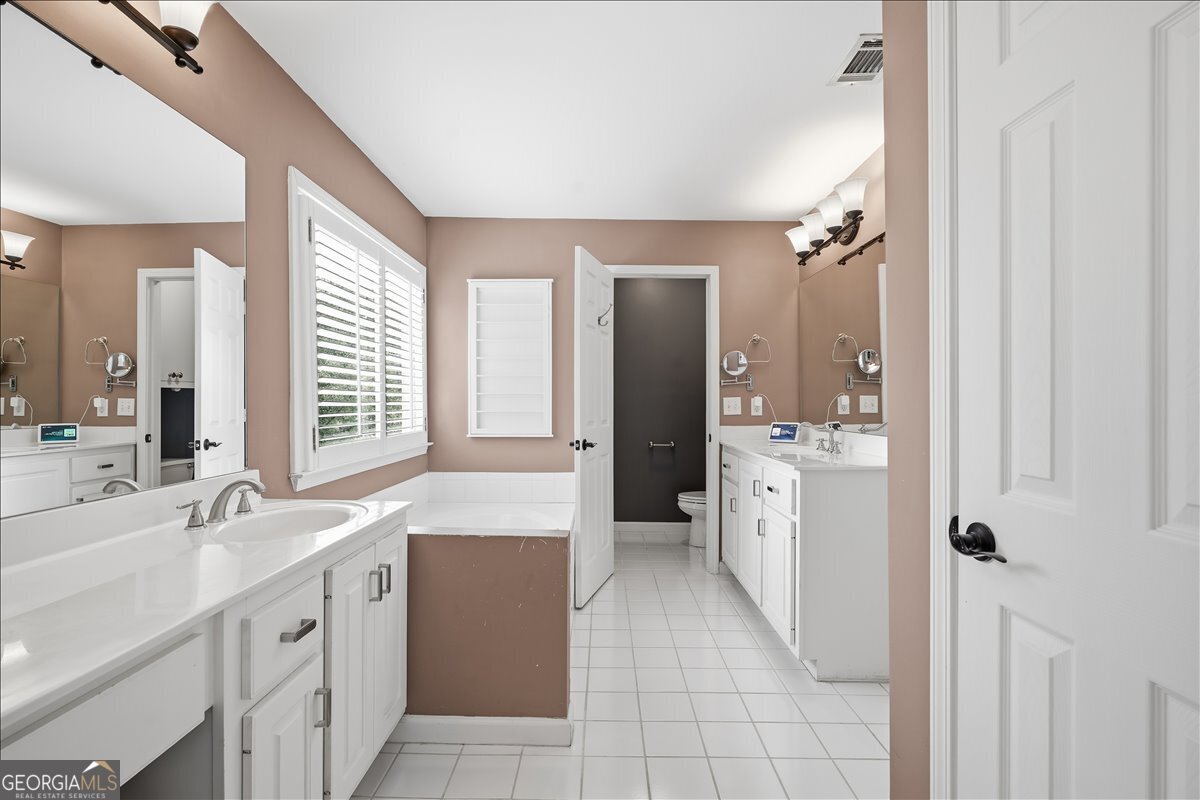 4202 Lansmoore Crossing Property Photo 24