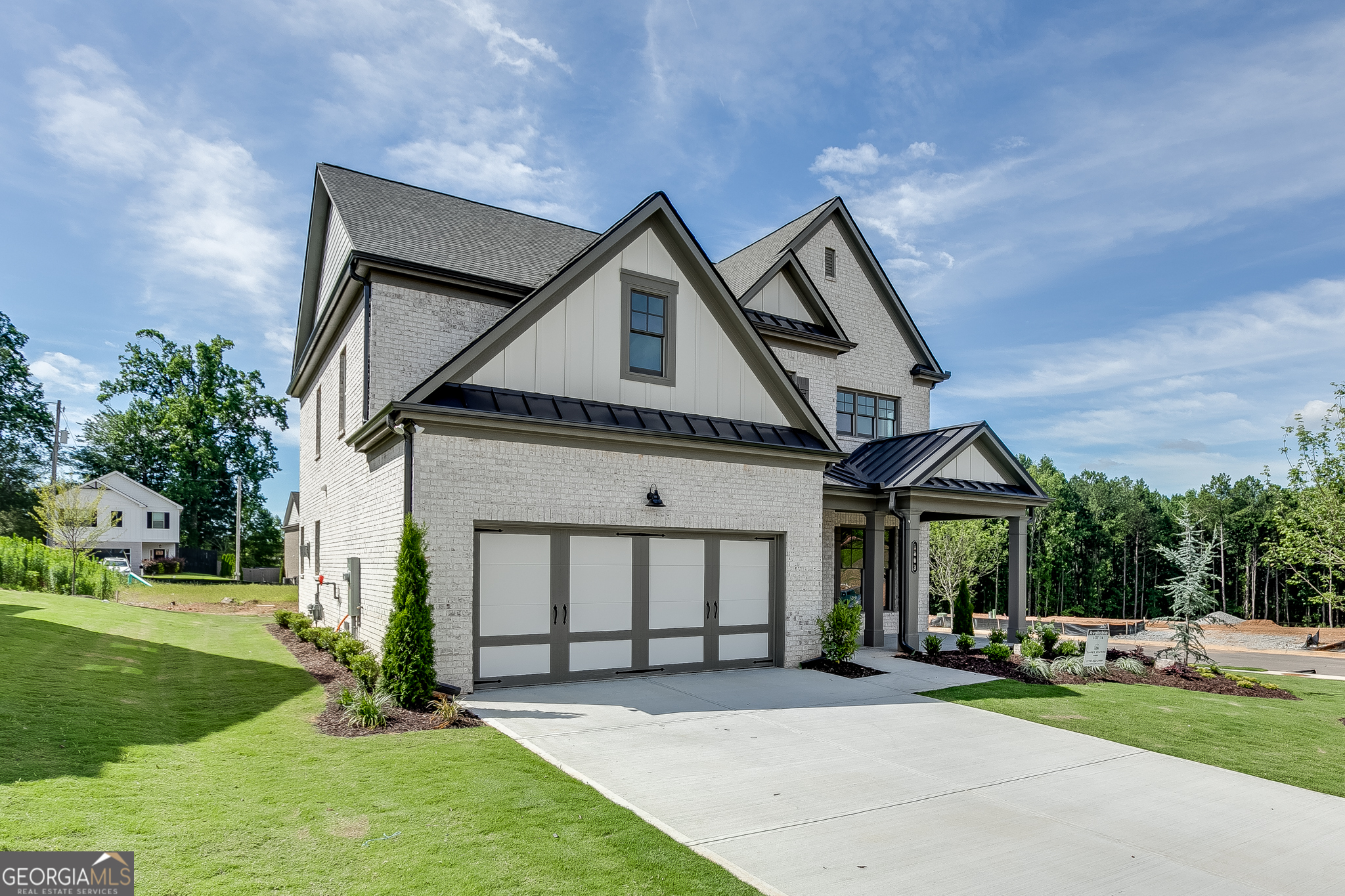 1803 Piney Bend Drive Property Photo 2