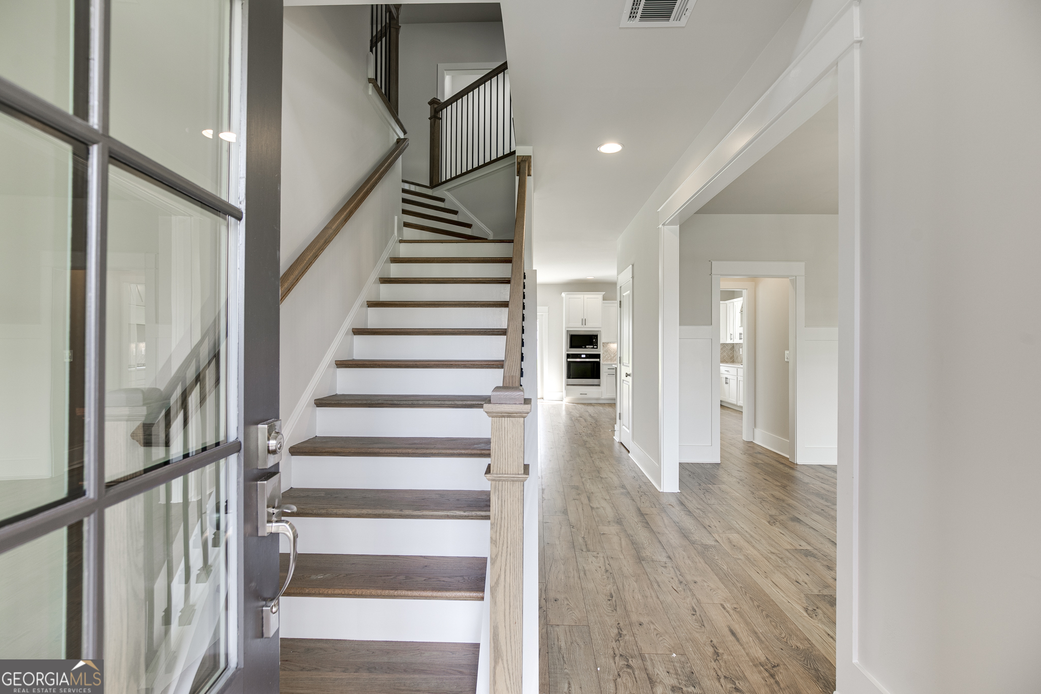 1803 Piney Bend Drive Property Photo 4