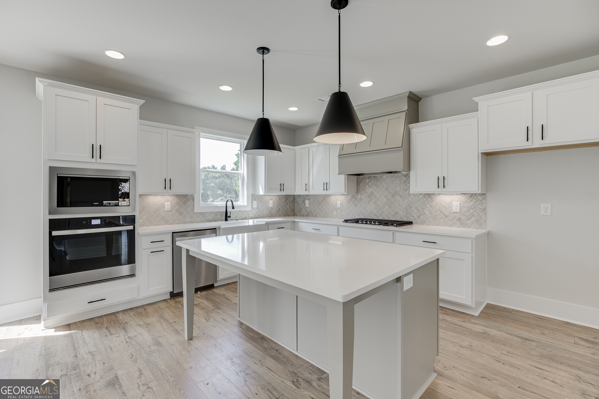 1803 Piney Bend Drive Property Photo 8
