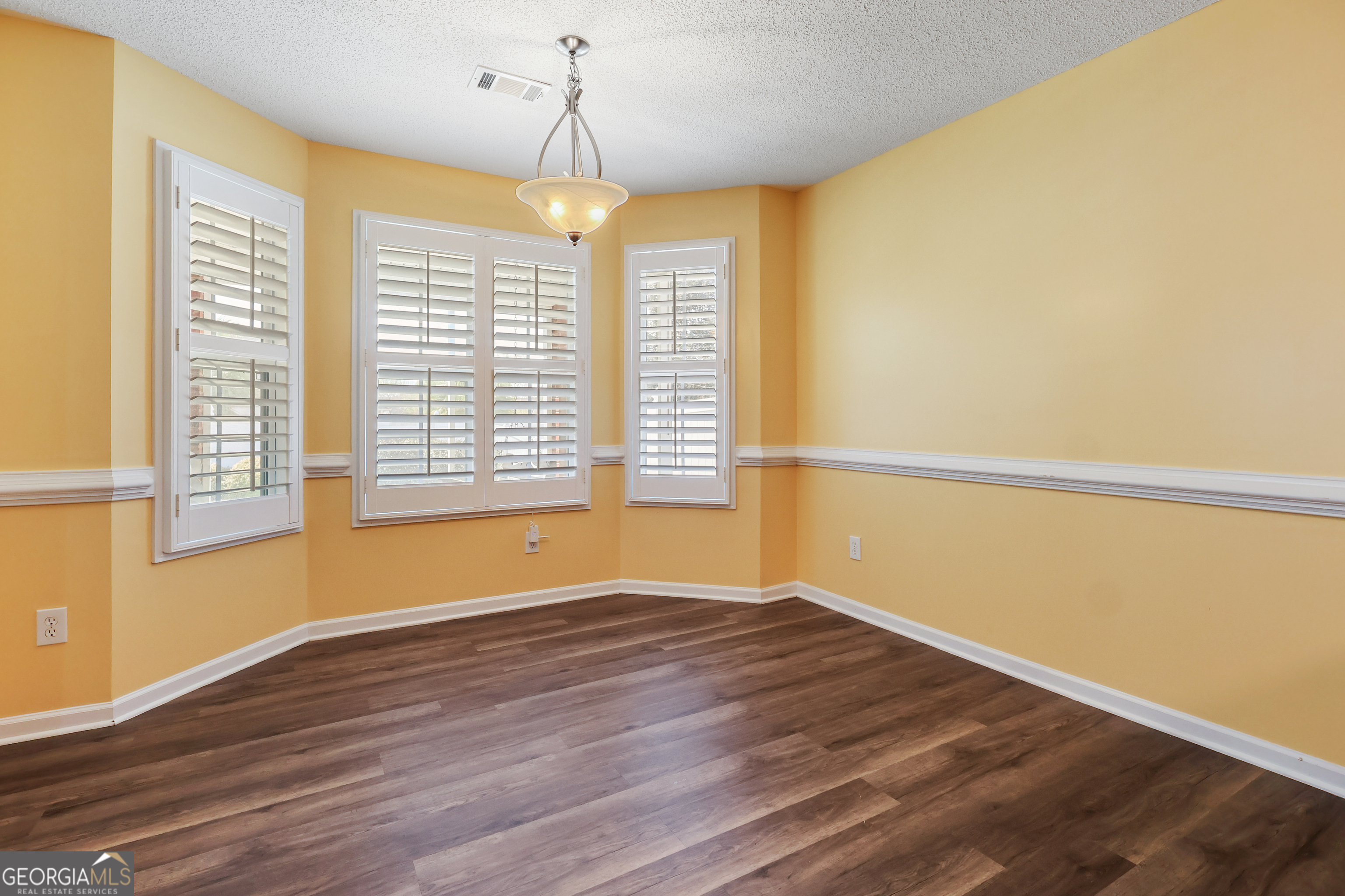 1496 Empress Drive Property Photo 10